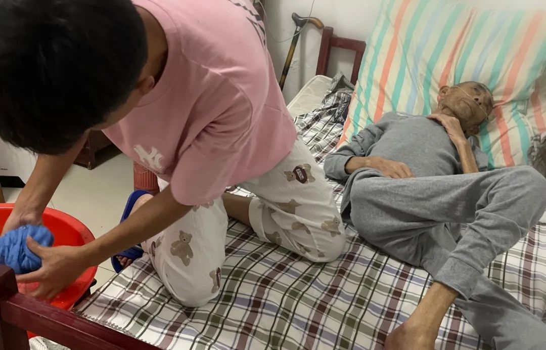 傳承孝道，不忘感恩！重點(diǎn)表彰ZFE國(guó)際連鎖加盟展（武漢組）徐臻亭(圖1)