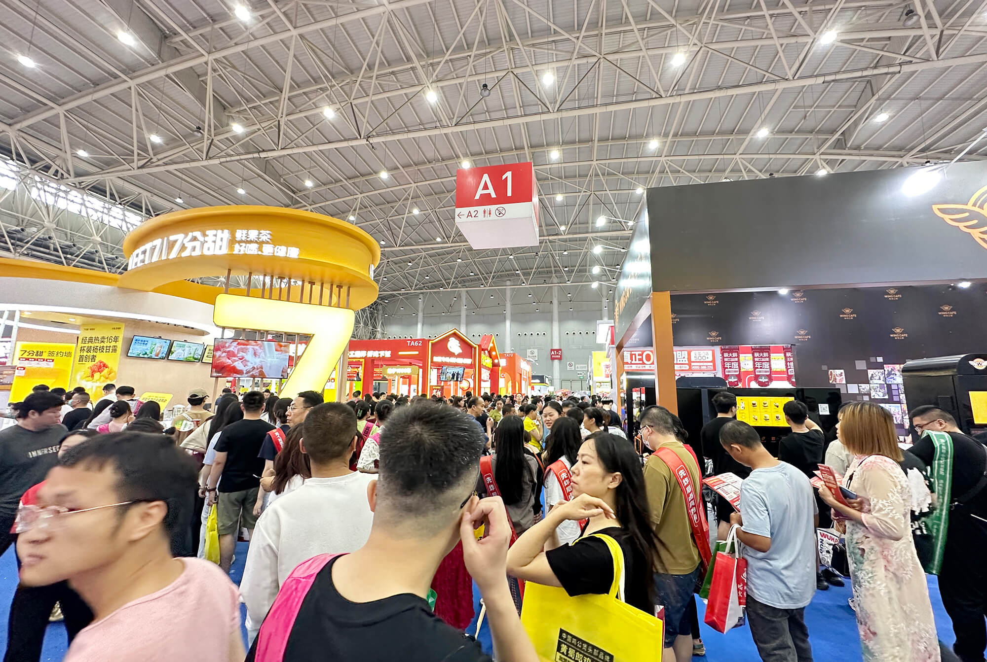 眾投盟國(guó)際連鎖加盟展現(xiàn)場(chǎng)盛況(圖12)